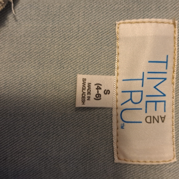 White washed denim jacket - Picture 3 of 4